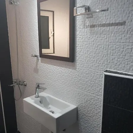 Apartment So Far So Good Gallini